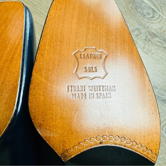 Stuart Weitzman | Square Toe Navy Heels Sz 7.5. Heel height 2.5”. - Picture 5 of 9